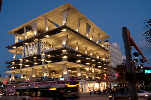 insight-1111-lincoln-road-02